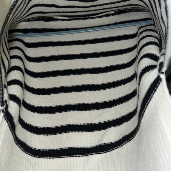 Stripped Turtleneck sweater top - Picture 4 of 7